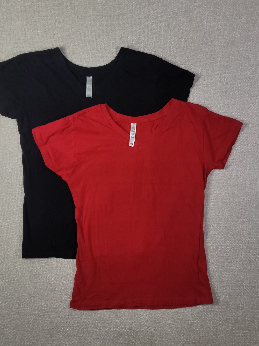 TRUE ROCK Women Short Sleeve Tee - Red & Black